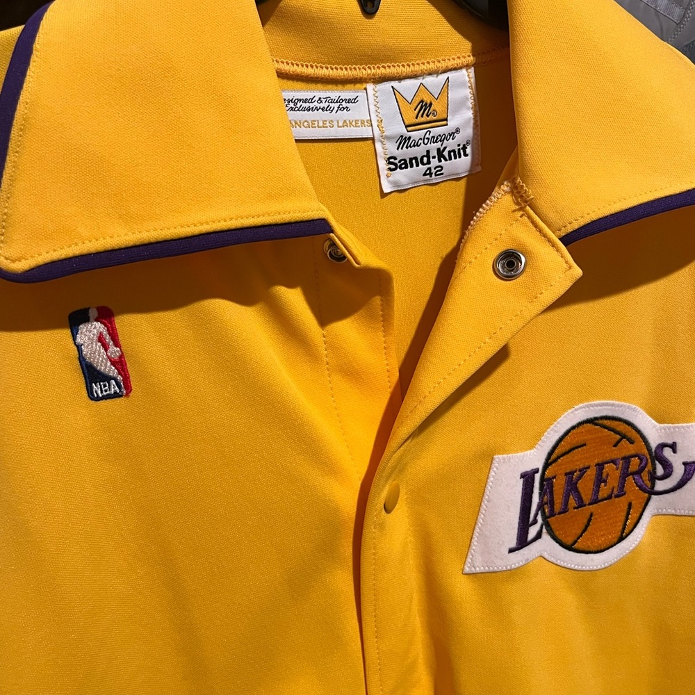 Rare Game Worn NBA Los Angeles Lakers Warm Up for Jerseys .. Laker Gold Purple
